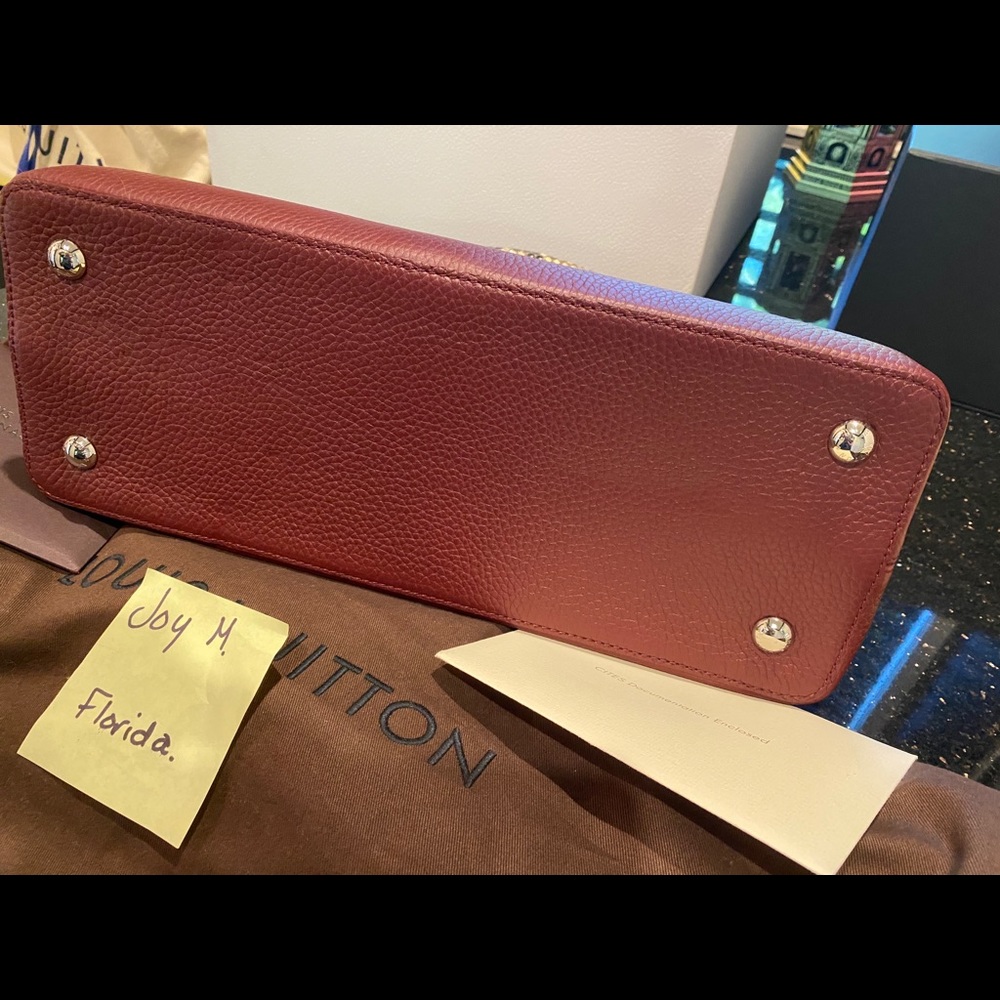 ❗️SOLD❗️💯% Auth LV Capucines MM python handle - Picture 13 of 16
